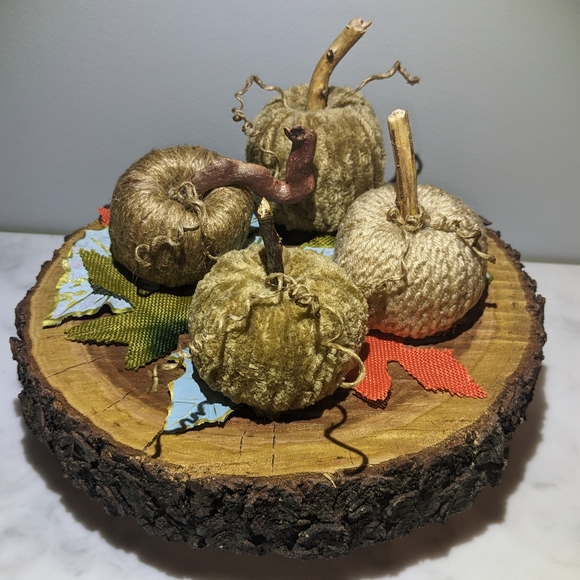 Primitive Fall Decor / Handmade Pumpkin / Yarn Pumpkin - Picture 5 of 9